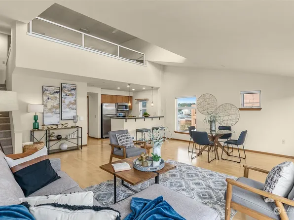 12334 31st Avenue NE #601, Seattle, WA 98125