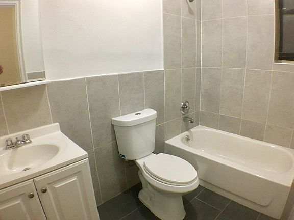 3rd image of 55 Linden Blvd APT 4D