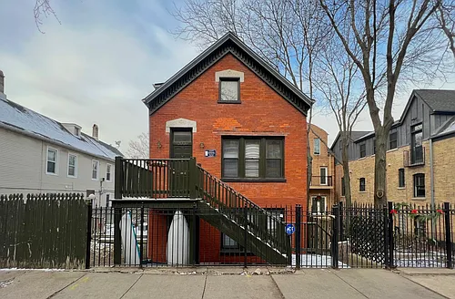 2036 W Charleston St #1F Photo 1