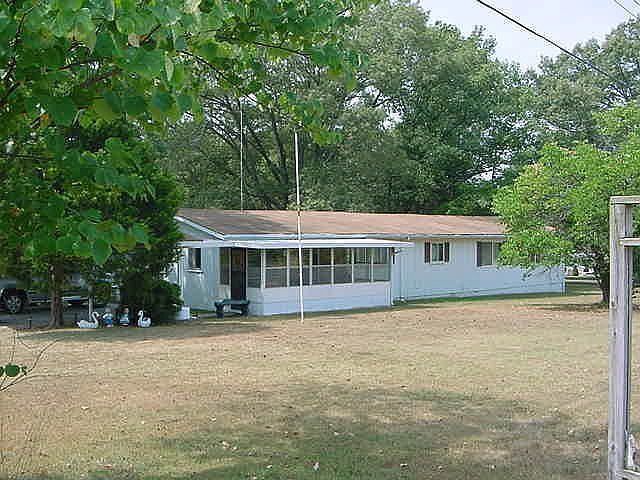 Front w/ highway frontage