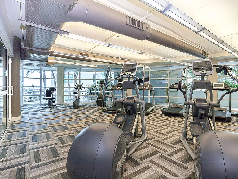 244 Biscayne Blvd #39N — Photo 3