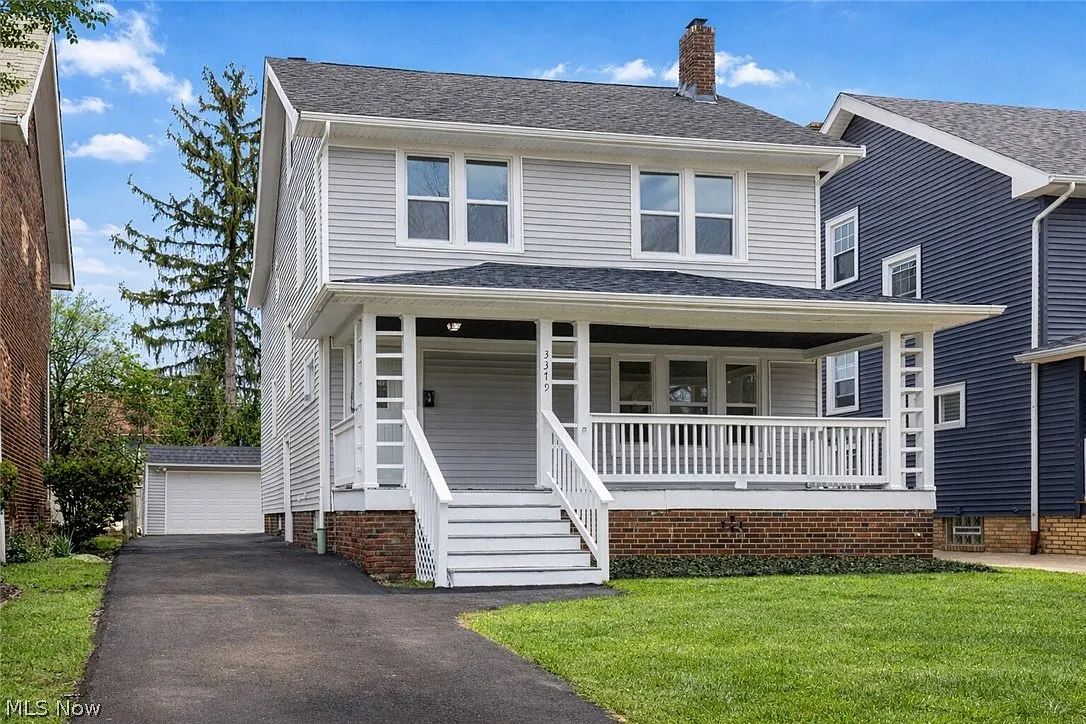 3379 Tullamore Rd photo 1