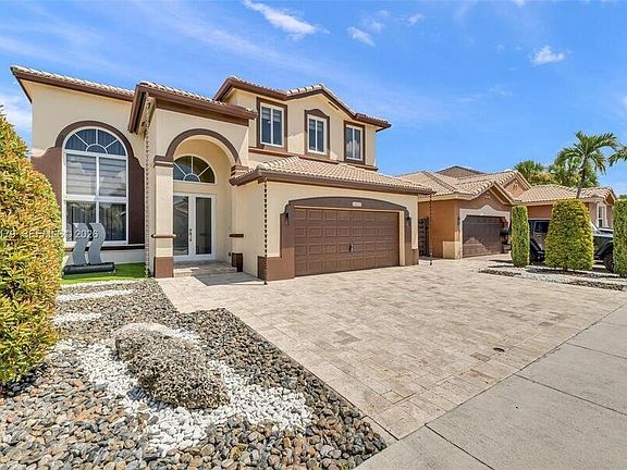 2nd image of 16237 SW 44th Ter