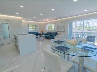 1100 11th St APT 201, Miami Beach, FL 33139