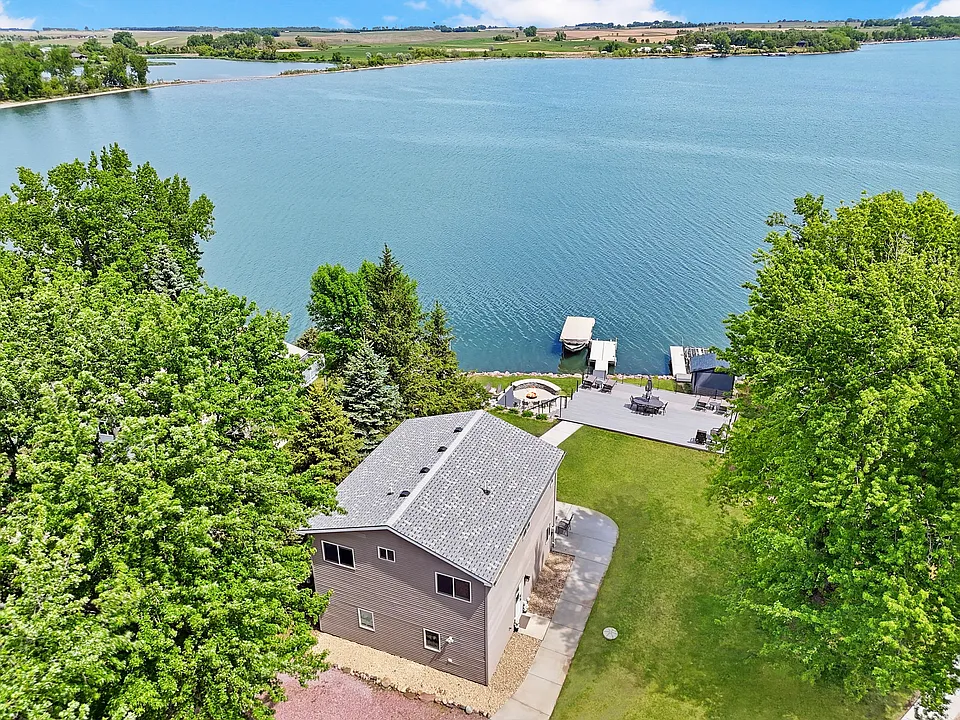 46220 W Bay Rd