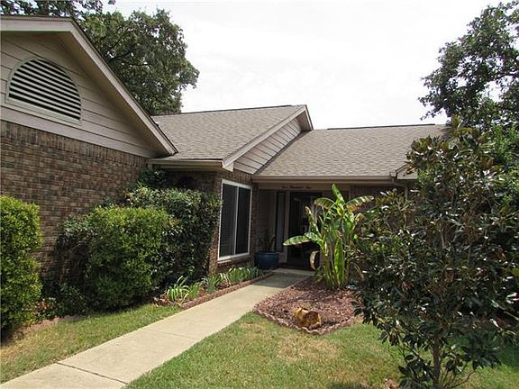 2nd image of 510 Holliday Ln