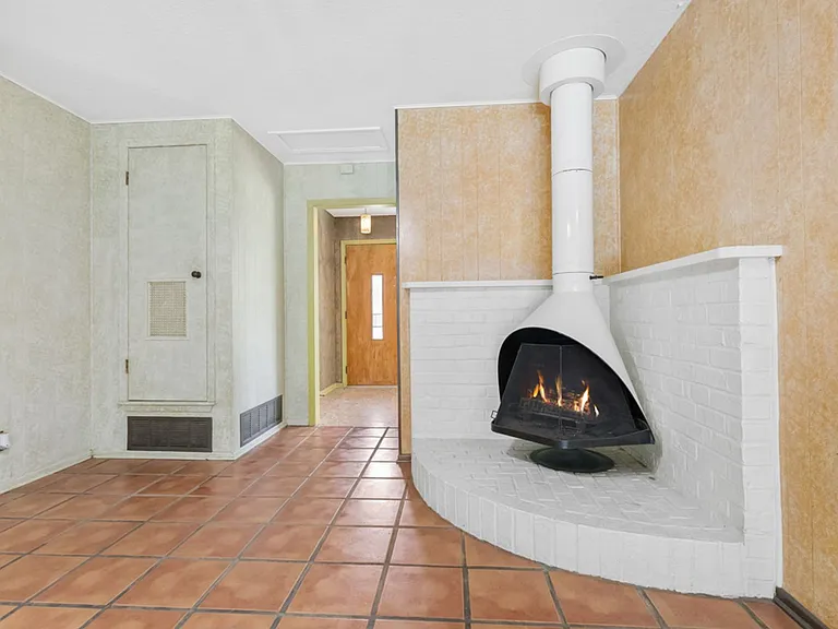 123 Westchester Dr — Photo 9