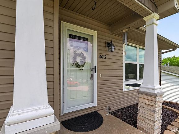 5th image of 612 Banks Dr