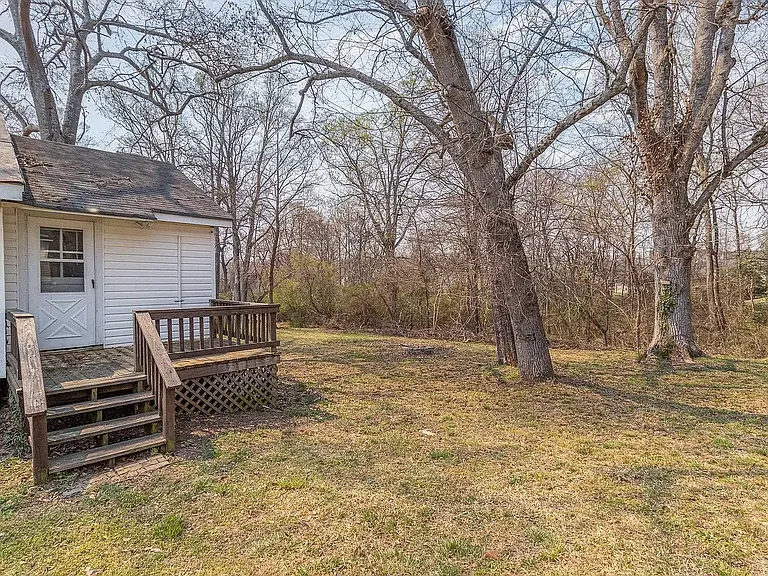 222 Crescent Cir — Photo 17