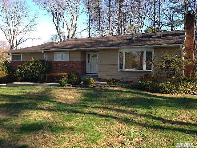 1st image of 15 Eastview Ln