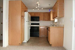 5th image of 2220 Roy Dr