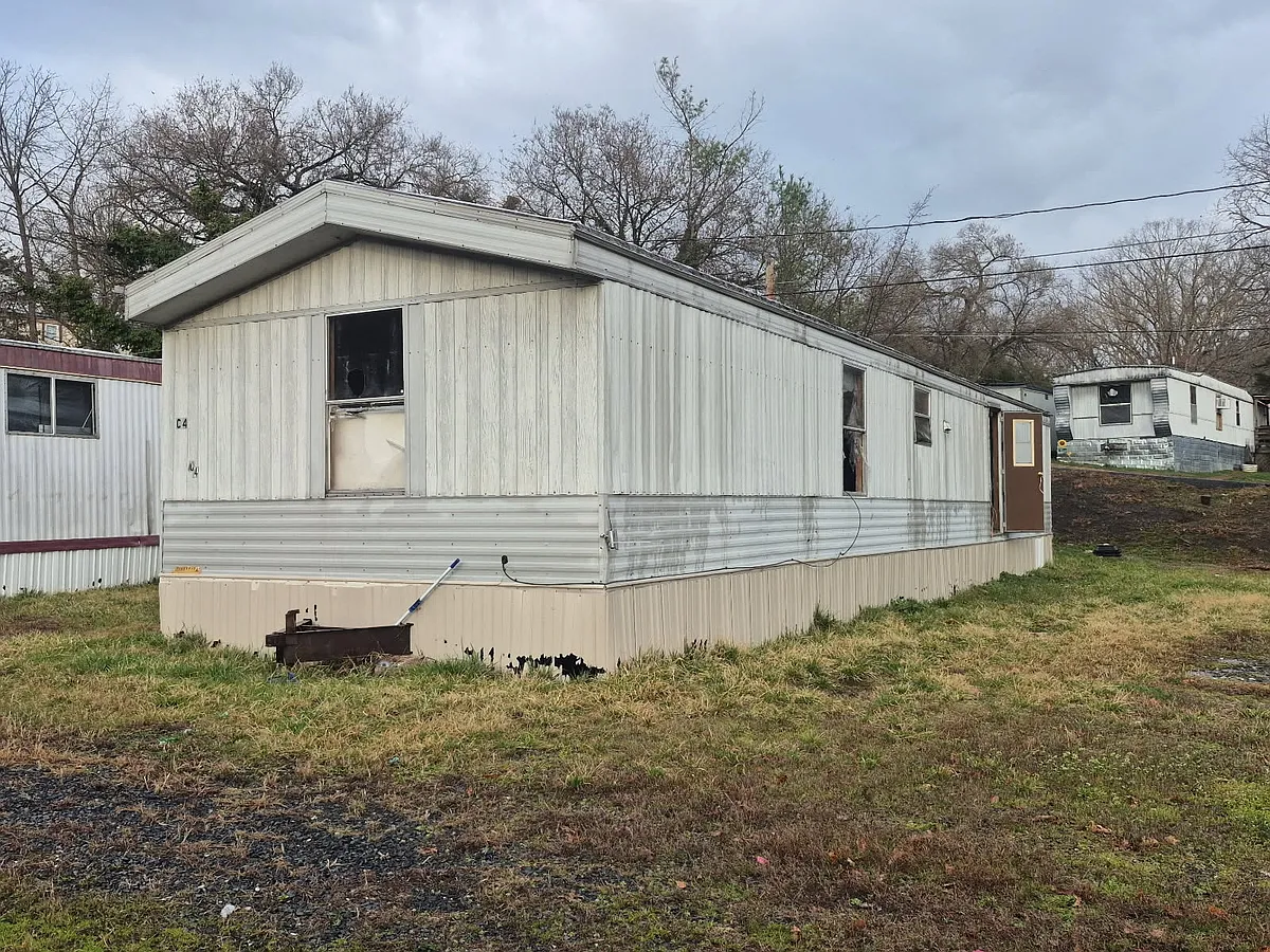 Building Photo - 100 Nicholas Dr #C4