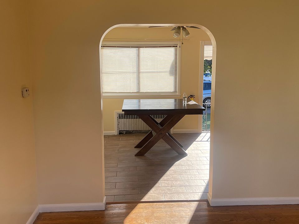 2nd image of 62 Avenue F