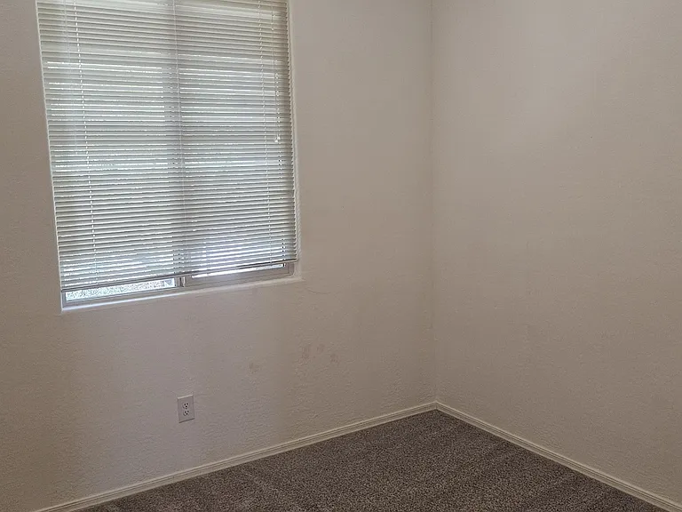 1650 E Jardin Pl — Photo 7