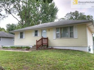 501 NW 88th Ter, Kansas City, MO 64155