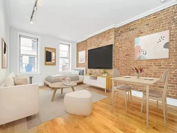 16 Jane Street image 1 of 8