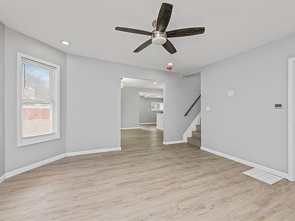 4th image of 139 Hawley St