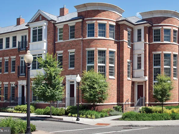 36 Paul Robeson Pl, Princeton, NJ 08542