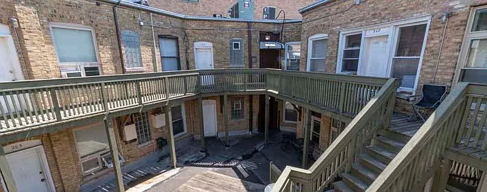 2545 N Sheffield Ave #310 — Photo 17