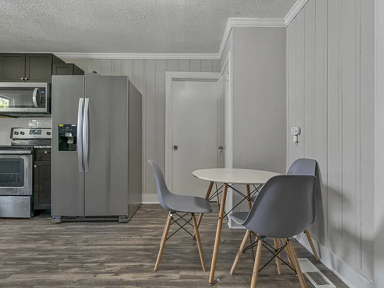 2320 Olando St #1 — Photo 9