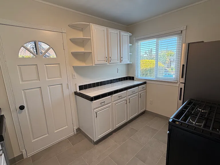 3641 Arnold Ave — Photo 5