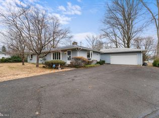 527 Norristown Rd, Horsham, PA 19044