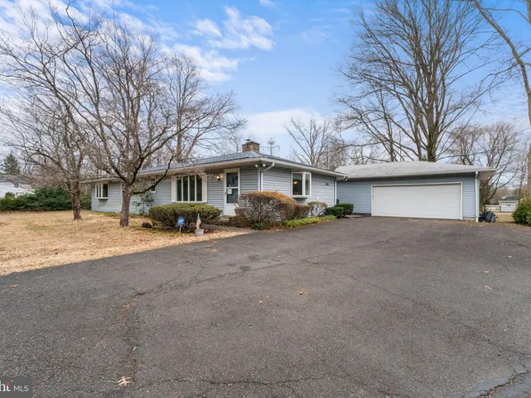 527 Norristown Rd, Horsham, PA 19044