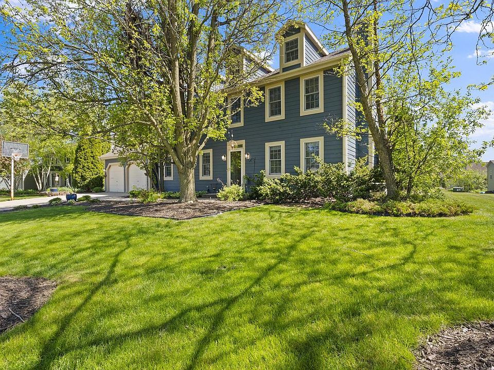 N60W24659 Rocky Hollow PASS, Sussex, WI 53089 | MLS #1962330 | Zillow