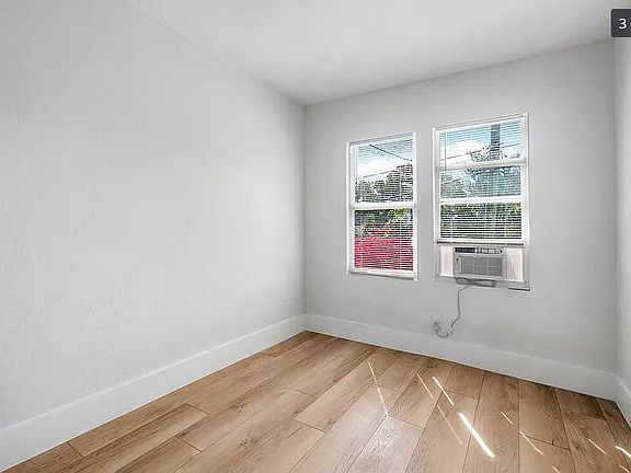 3rd image of 414 33rd St #100