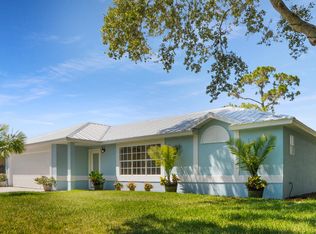 1567 Spinnaker Ln, Sebastian, FL 32958