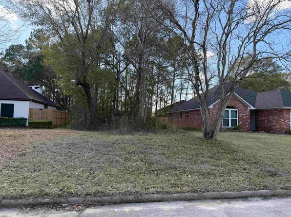 6860 Forest Trail Cir, Beaumont, TX 77713