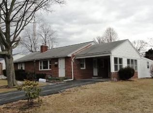 17305 Cloverleaf Rd, Hagerstown, MD 21740