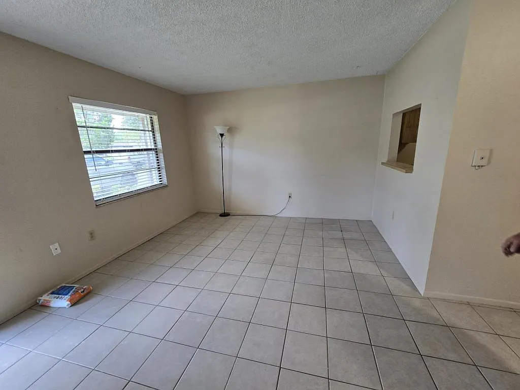 289-B Jeru Blvd — Photo 2