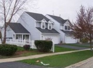 97 W Honeysuckle Dr, Round Lake Beach, IL
