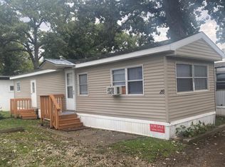 1501 W 4th St #26, Sterling, IL 61081