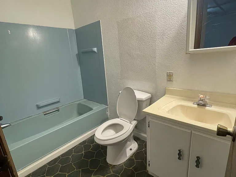 1113 Hidden Valley Dr #2 — Photo 4