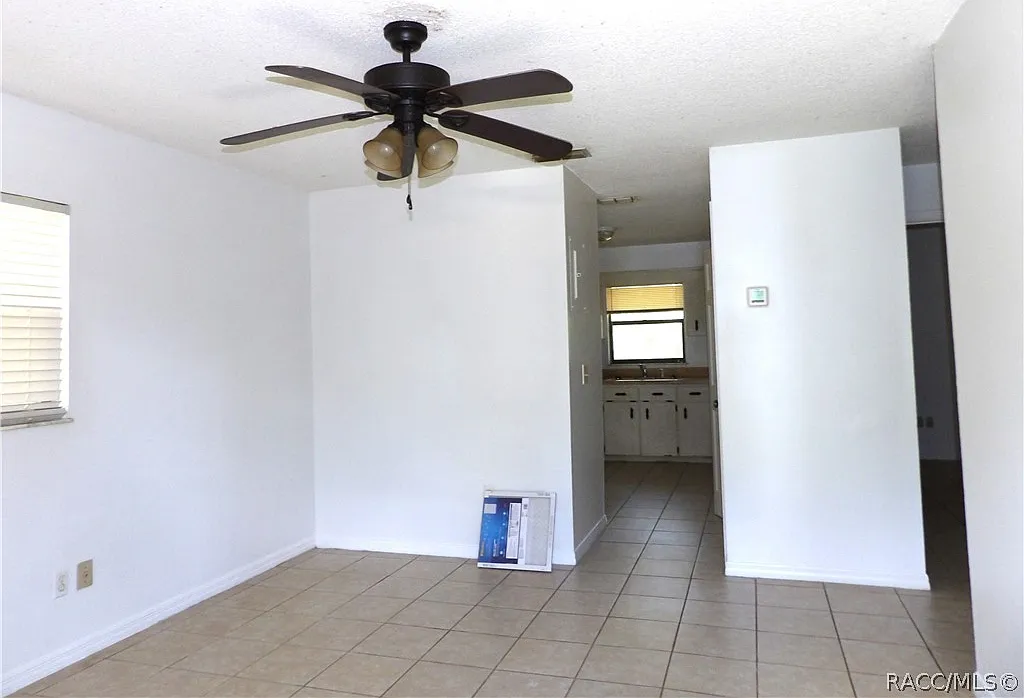2 bed, 750 sqft, $1,100 — Photo 2