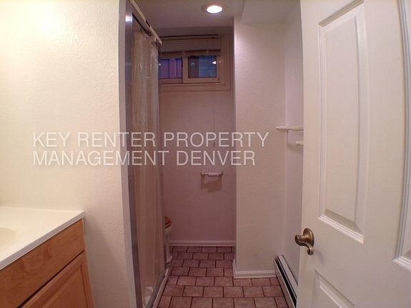 4th image of 1636 Race St