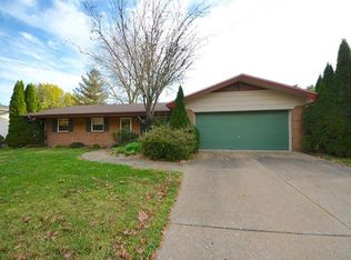 16 Roclare Dr, Swansea, IL 62226