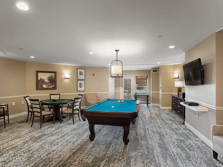 2 Kathleen Dr — Photo 25