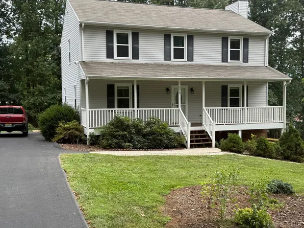 324 Beverly Hills Cir, Lynchburg, VA 24502
