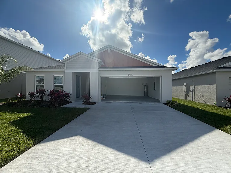 5465 San Pietro Dr — Photo 6