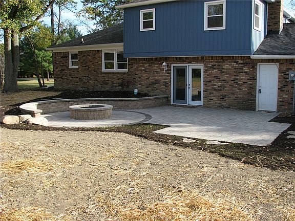 4th image of 3632 Tara Ct