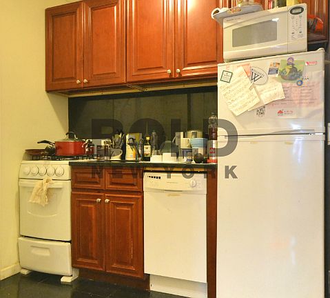 5th image of 80 Delancey St APT 12