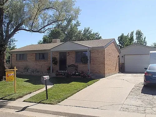 11863 Claude Way Photo 1