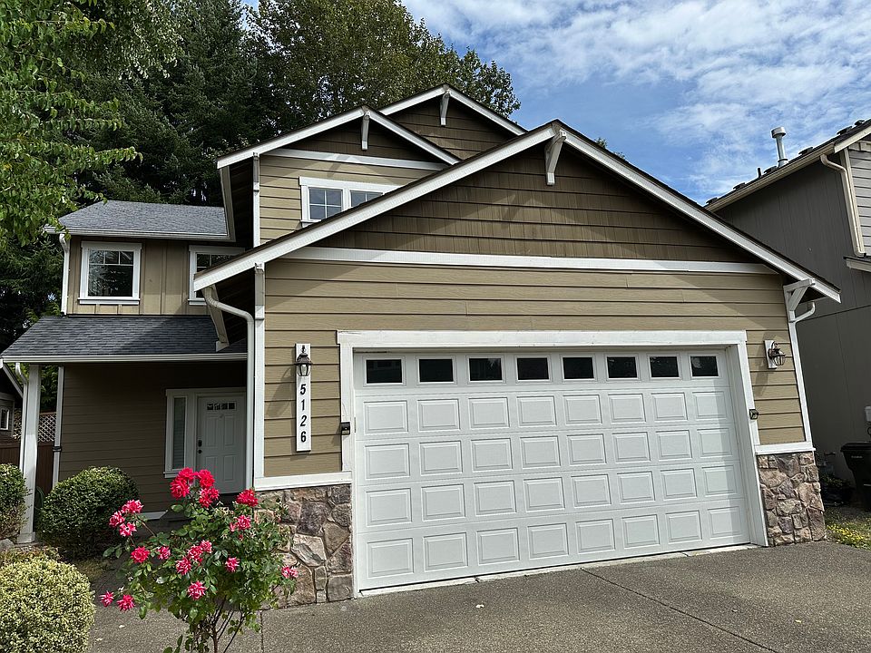 Straight front exterior view