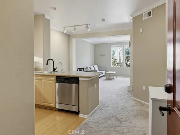 2448 Watermarke Pl, Irvine, CA 92612