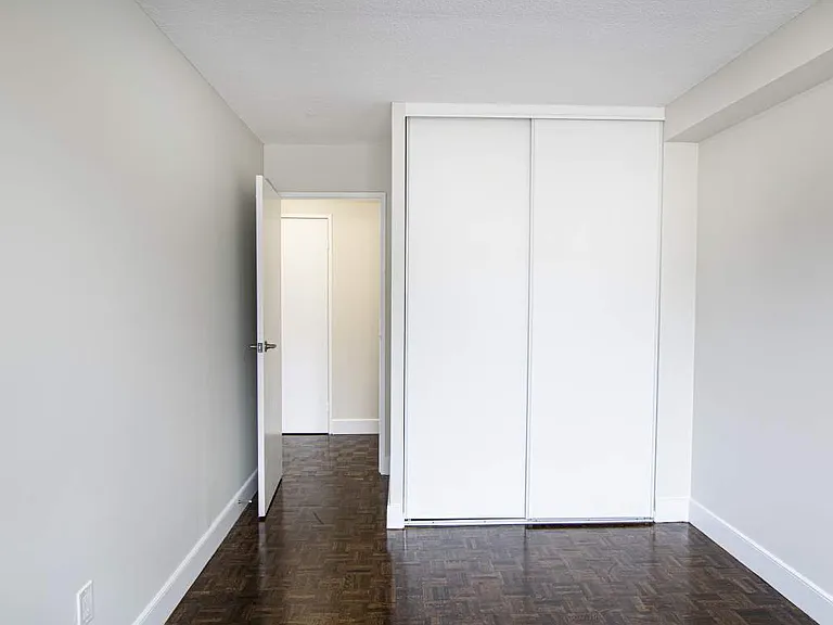 255 Westwood Rd #D408 — Photo 6