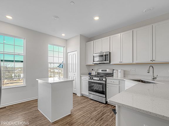 4th image of 8942 Dolby St #0