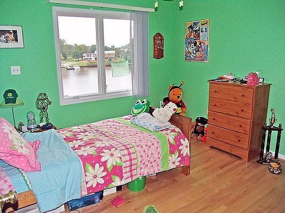 4th image of 5950 Rockhold Dr